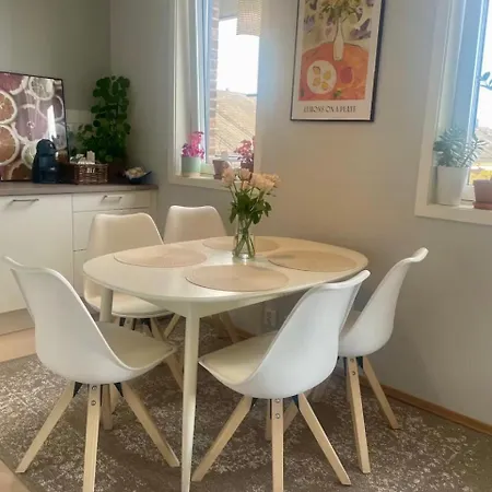 Cozy Private Centrally In * Jessheim
